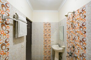 Zimmer, 1 Schlafzimmer, Raucher, Balkon | Badezimmerausstattung