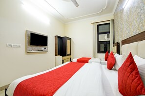 Room, 1 Bedroom, Smoking, Balcony | 1 bedroom - Room-hotel Mayank Residency (New Delhi)