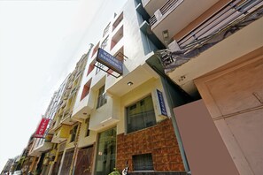 الإطلالة من المنشأة