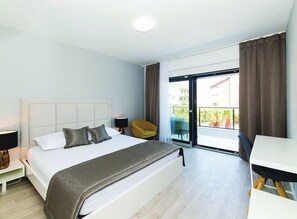 Villa (Eight Bedroom Villa) | 2 soverom, barnesenger og wi-fi (inkludert)