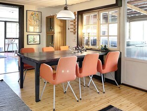 House | Tempat makan