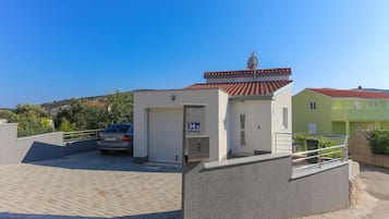 Villa (Three Bedroom Villa with Pool) | Exterior