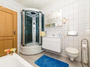 House (Four Bedroom Holiday Home with Pool) | Bathroom