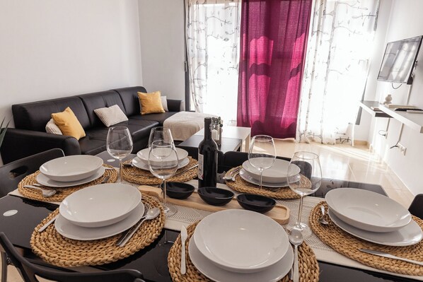 Standard Apartment, 3 Bedrooms, City View | Living area | 25-inch flat-screen TV with cable channels
