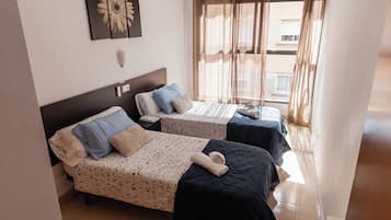 标准公寓, 3 间卧室 | 2 多间卧室、防过敏的被褥、羽绒被、隔音