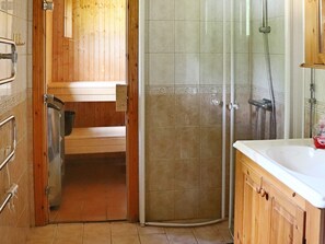 House | Bathroom