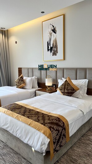 Junior Twin Room, City View