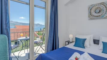 House (Three Bedroom Holiday Home) | 3 bedrooms, free WiFi