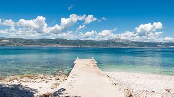 House (Three Bedroom Holiday Home) | Bathroom | Shower, towels