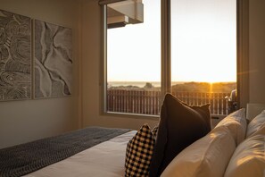 Luxury Apartment, 3 Bedrooms, Ocean View