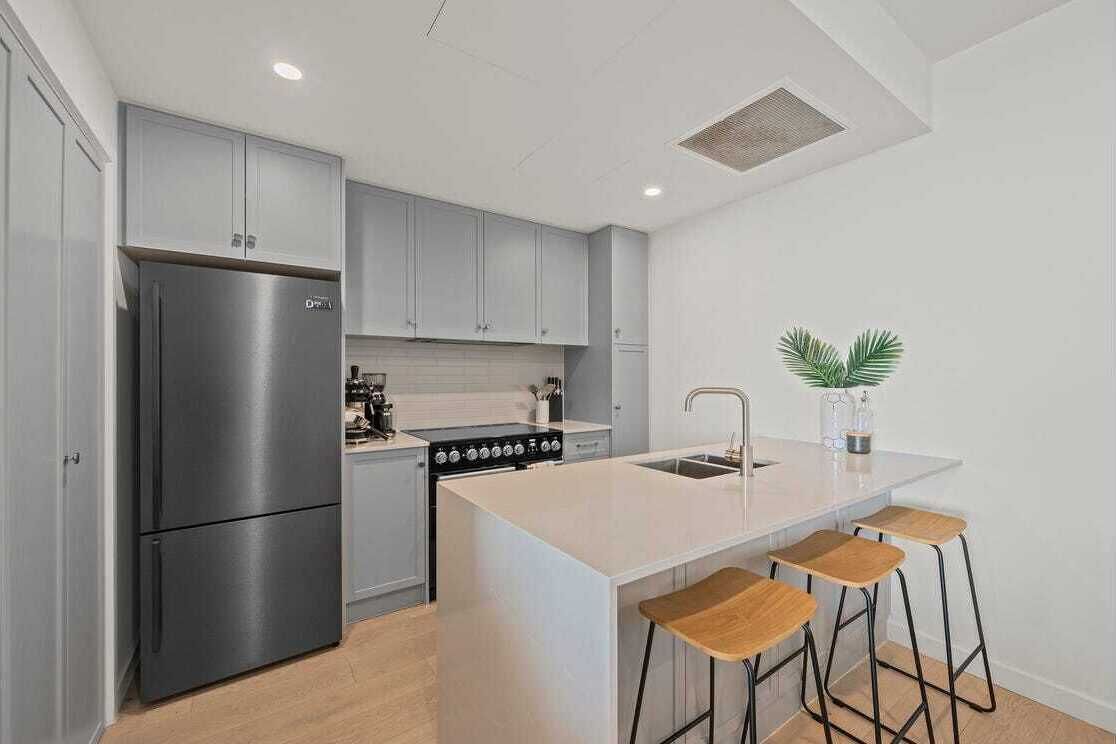 大冰箱、微波炉、洗碗机、意式浓缩咖啡机