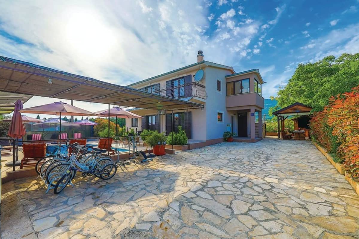 Villa (Six Bedroom Villa with Pool) | Exterior