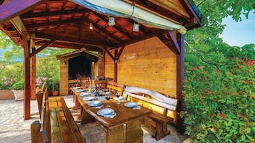 Villa (Six Bedroom Villa with Pool) | Exterior