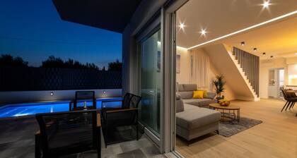 Luxury Kastela Villa With Heated Pool and Lounge Area