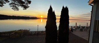 Ateljé i villa Dörarp stort rum och uteplats