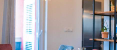 Apartment (Three Bedroom Apartment) | Dining room