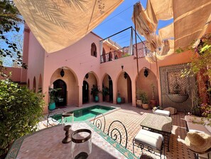 Terrace/patio - Traditional Riad in the Palm Grove of Marrakech (Marrakesh)