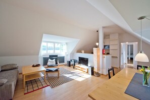 Living area - Cozy vacation apartment "Claire" directly at the harbor of Rheinsberg (Rheinsberg)