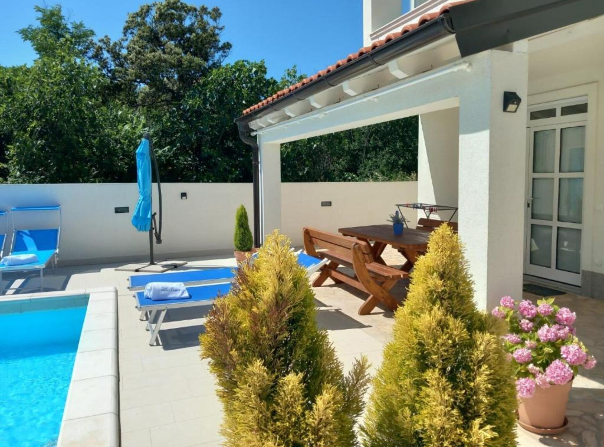 Villa (Two Bedroom Apartment With Private Po) | Exterior