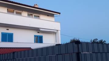 Villa (Two Bedroom Apartment With Private Po) | Exterior