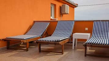 Villa (Seven Bedroom Villa with Pool) | Terrace/patio