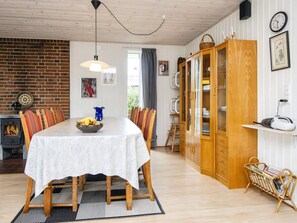 House | Dining - 4 Star Holiday Home in Hejls (Hejls)
