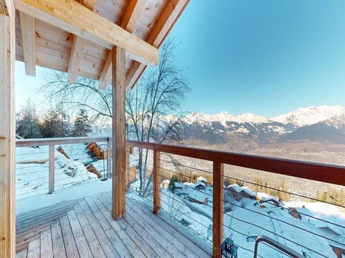 Cozy Chalet With Amazing View