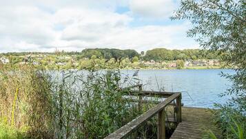 ハウス | ウォーター ビュー