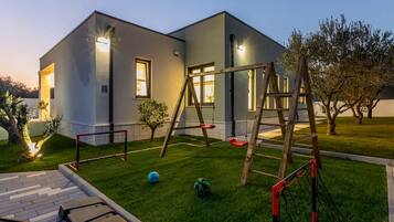 Villa (Three Bedroom Villa with Pool) | Extérieur