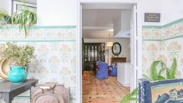 House | Bahagian luar