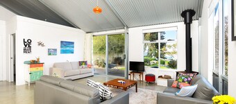 Pelican Cottage - Pet Friendly - Wifi