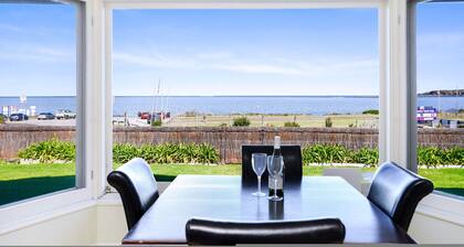 Beachfront Bliss - Wi-fi BBQ Group House
