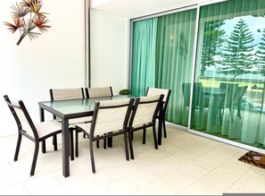 Apartment | 3 bedrooms - Breeze Beachfront Apartment no 9 (Victor Harbor)