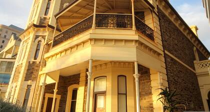 Seafield Tower Glenelg Apartment no 5