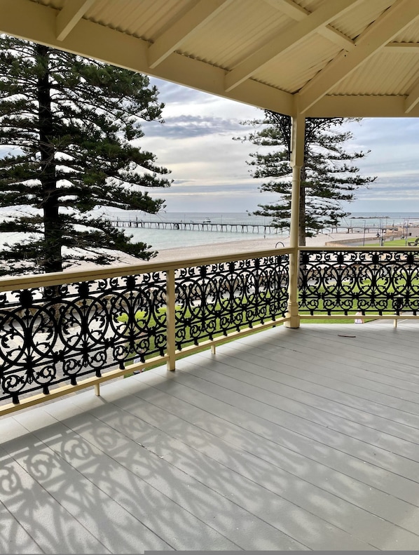 Apartment - Seafield Tower Glenelg Apartment no 5 (Glenelg)
