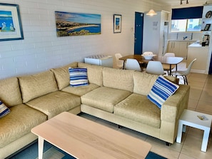 Apartment | 2 bedrooms - The Dolphins 7 - A View To Remember (Port Elliot)