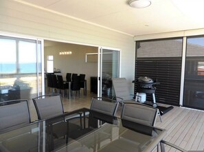 House - Seaford Beachfront House (Seaford)