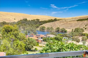 House | 3 bedrooms - The Darling of Marina - A Hilltop and Sea Getaway (Wirrina Cove)