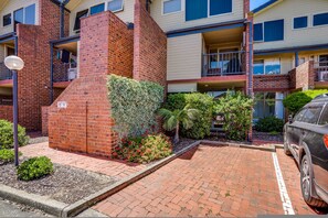 Apartment - By The Sea Beachfront Apartment Wifi (Encounter Bay)
