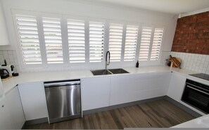 Apartment | 2 bedrooms - Southern Sands Beachfront Apartment (Port Elliot)