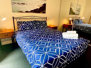 Apartment | 2 bedrooms - The Grand Apartments North Adelaide Parking (North Adelaide)