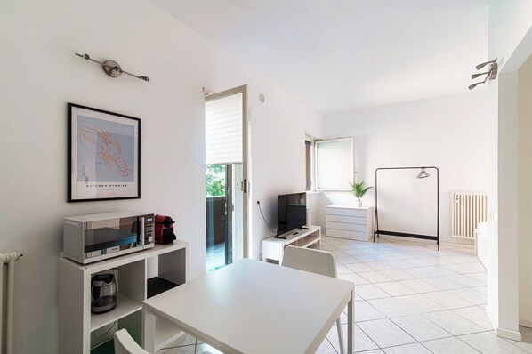 開放式客房, 陽台 | 羽絨被、熨斗/熨衣板、免費無線上網、床單