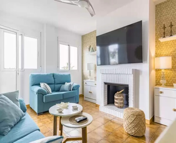 Living area - The Beach - Apartment In Bolnuevo (Mazarrón)