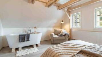 Villa | 3 bedrooms, bed sheets