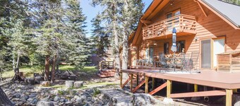 Coapland's Riverbend Cabin