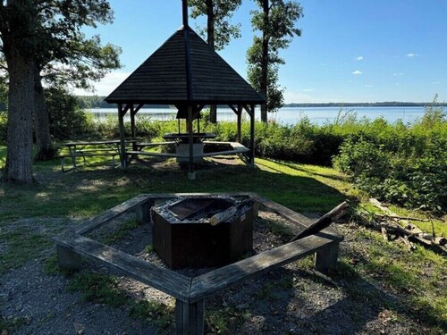 Bo i Dannäs och besök  Isaberg samt High Chaparral