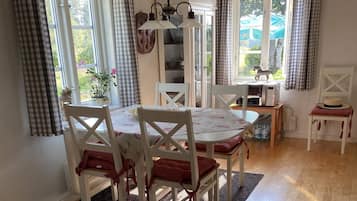 House | Dining