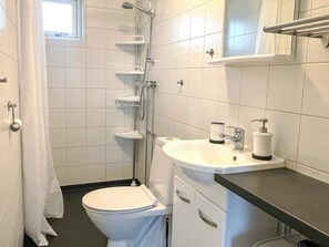 House | Bathroom
