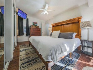 3 室のベッドルーム、アイロン / アイロン台、WiFi、ベッドシーツ