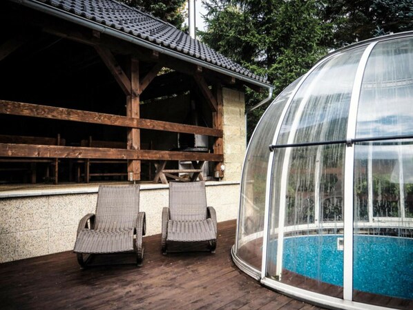 Villa | Balcony - Stare Hamry Mosl590 Comfortable Holiday Residence (Staré Hamry)